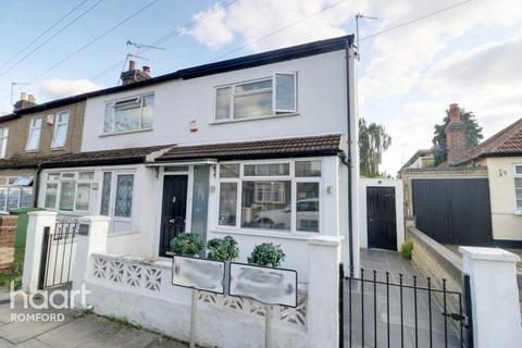 257 Marks Road, Romford, RM7 7AL