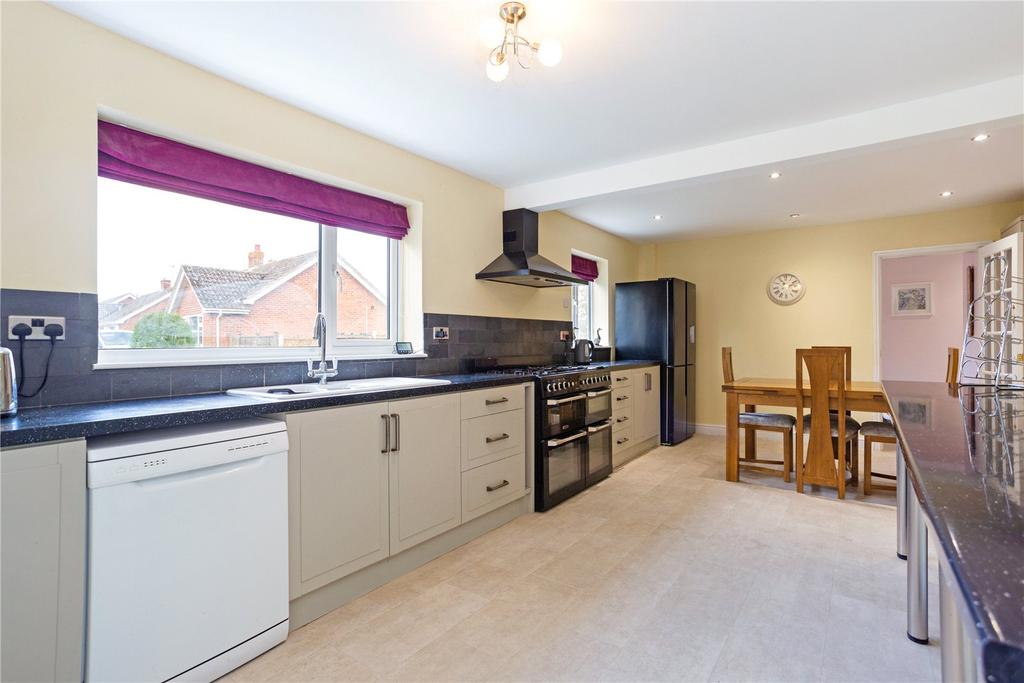 Kitchen/Breakfast