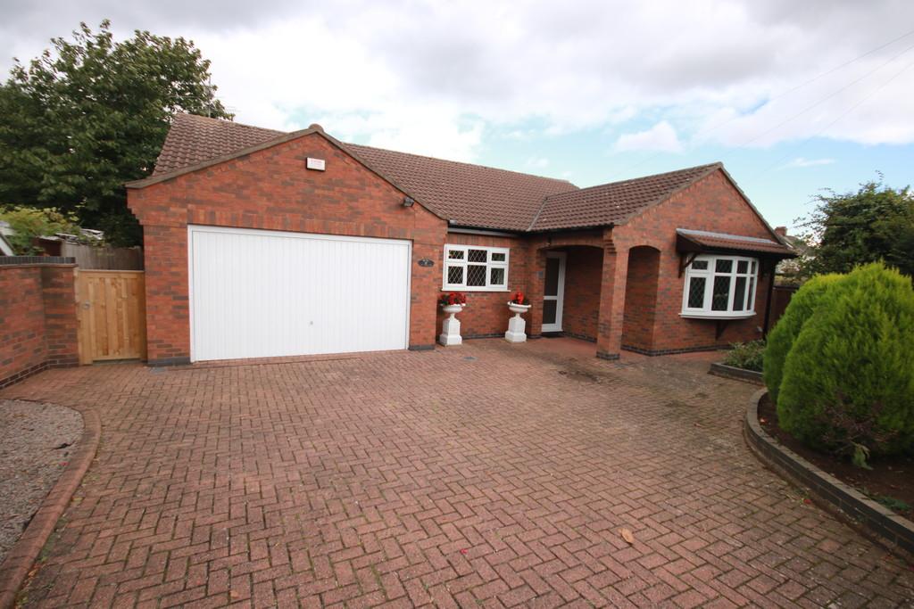 Belton Avenue, Grantham 3 bed detached bungalow £349,950