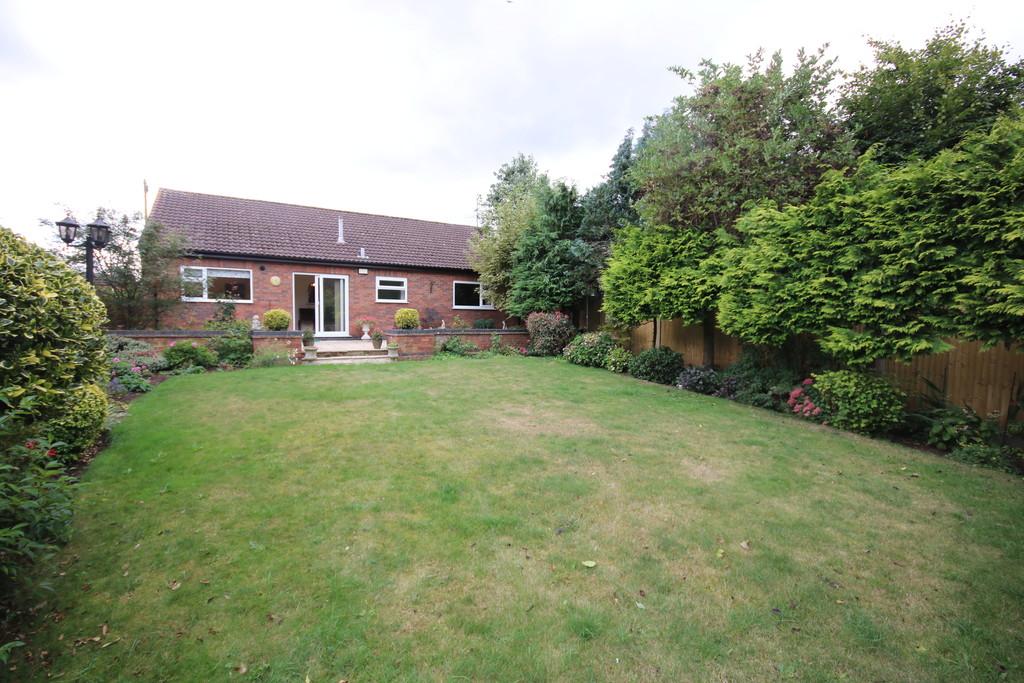 Belton Avenue, Grantham 3 bed detached bungalow £349,950