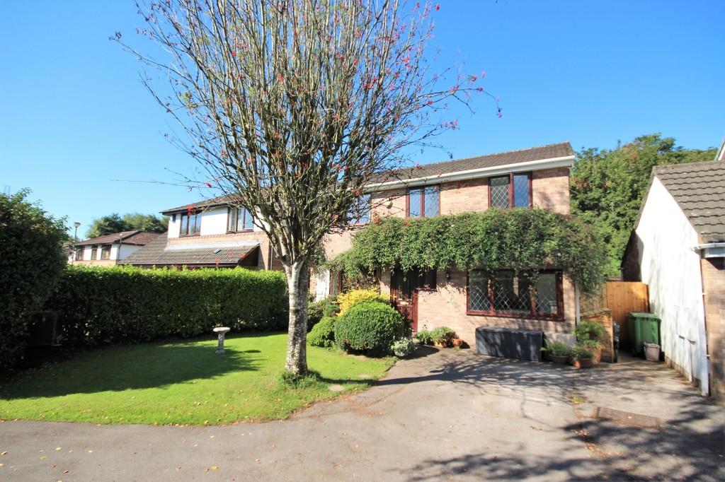 Clos Tyclyd, Whitchurch, Cardiff 4 bed detached house £450,000