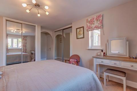 9 Joseph Perkins Close, Astwood Bank, Redditch, B96 6EQ