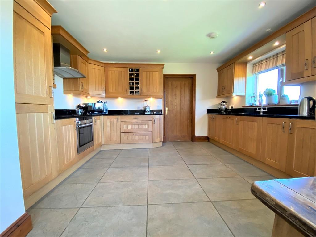 Kitchen dining room