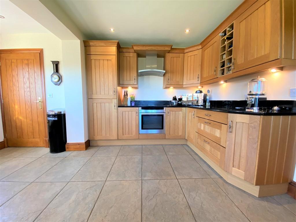 Kitchen dining room