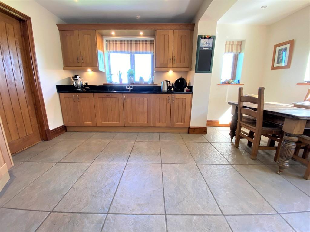 Kitchen dining room