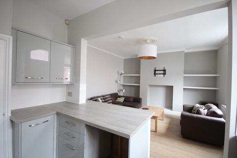 3 bedroom house to rent - Monk Bridge Place, Meanwood, Leeds