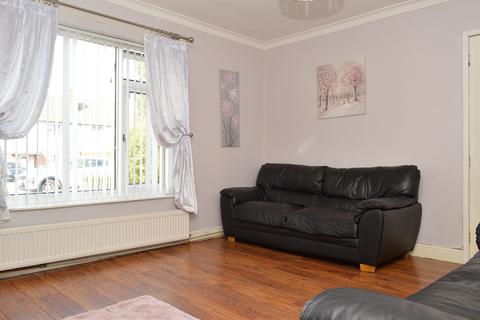 31 Lime Green Road, Oldham, OL8 3PE