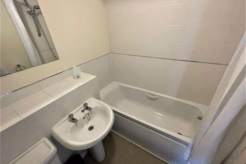 21 Alameda Gardens, Wolverhampton, WV6 9EX