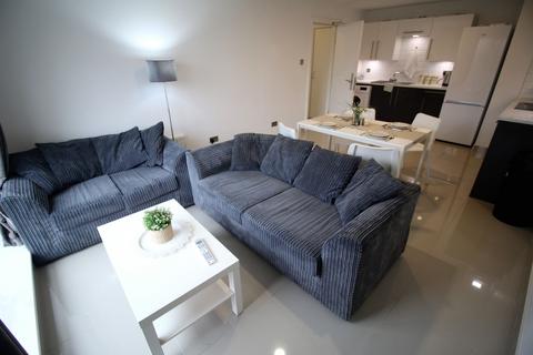 3 bedroom flat to rent, Flat 63, 205 Clarendon Road, Leeds, LS2 9DU
