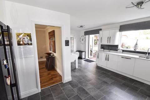 Smithyhill Balcastle Road, Kilsyth, Glasgow, G65 9LA