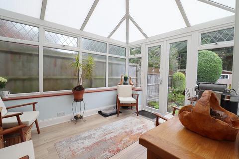 100 Colin Road, Luton, LU2 7RX