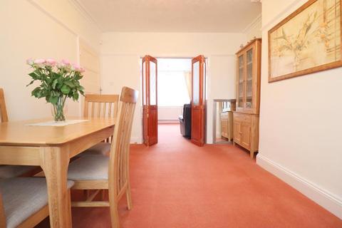 100 Colin Road, Luton, LU2 7RX