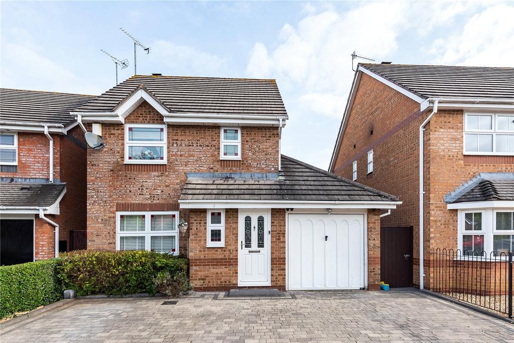 Osterley Road, Haydon Wick, Swindon, Wiltshire, SN25 3 bed detached