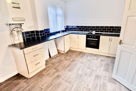 2 bedroom terraced house to rent, Pine Street, Chester Le Street