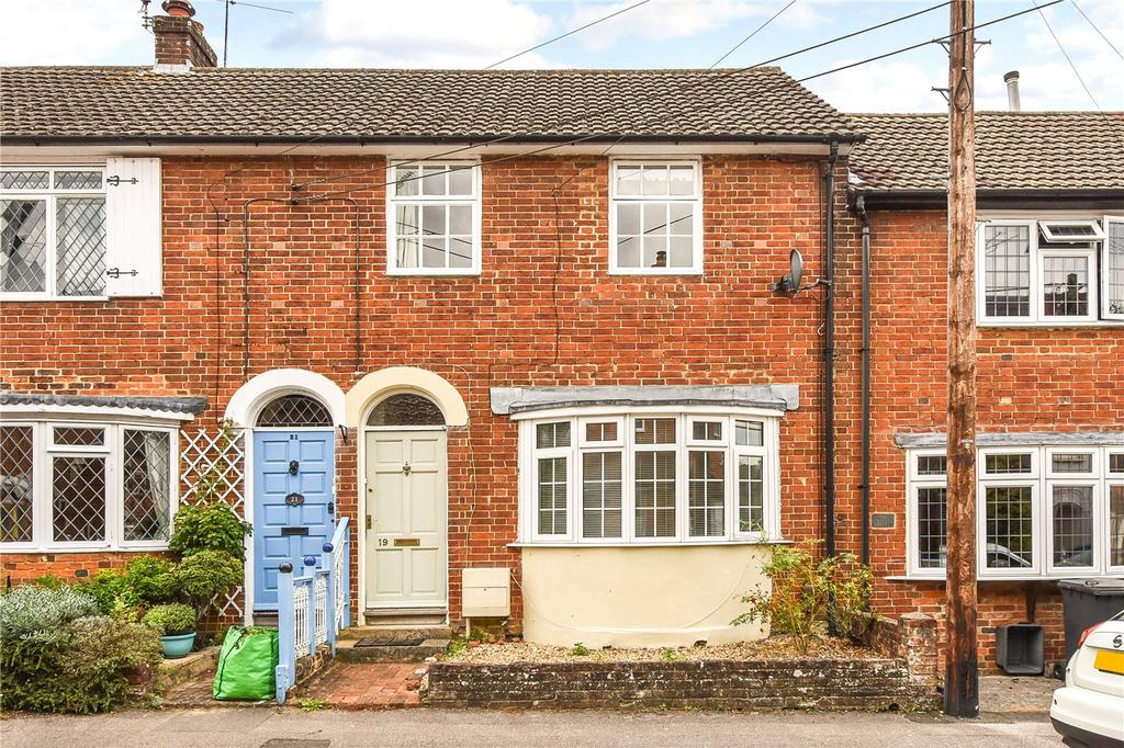 Madeline Road, Petersfield... 3 bed terraced house £385,000