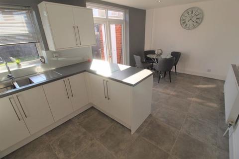24 Bembridge Road, Leicester, LE3 9AQ