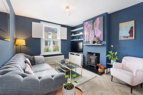45 Queens Road, Thames Ditton, KT7 0QY