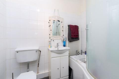 Flat 1, 31 Camden Road, Sutton, SM1 2SH