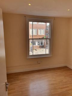 2 bedroom flat to rent, Uxbridge Road, W13
