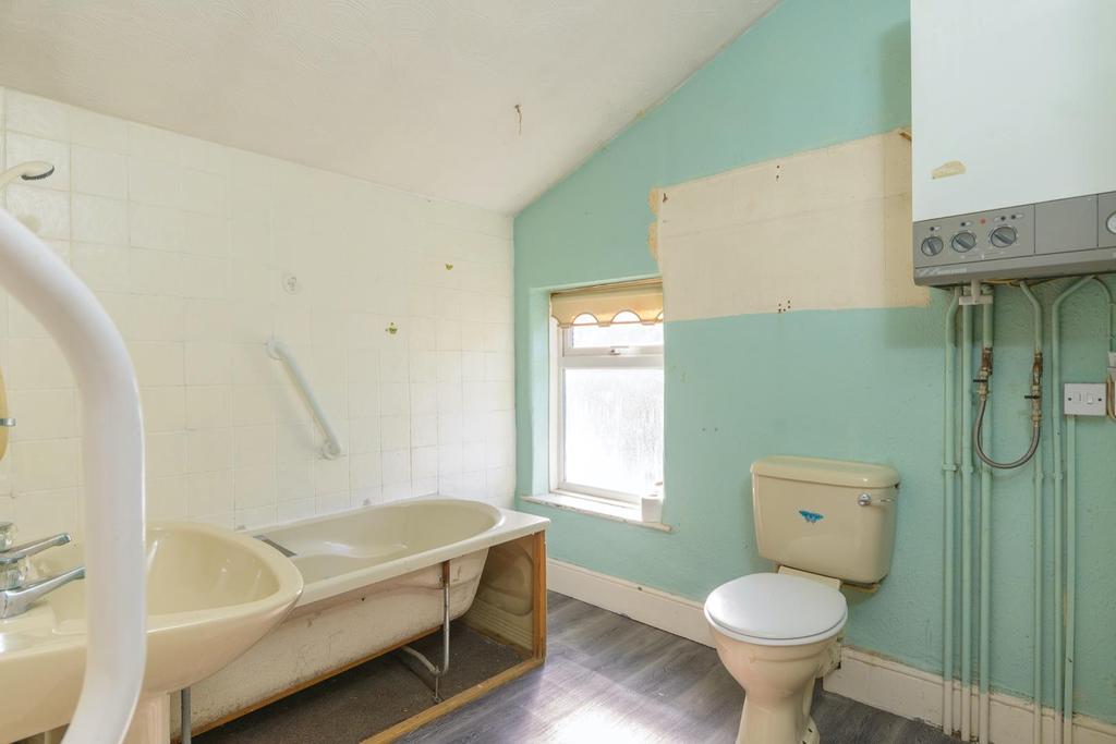 TEERTSTTARRAB81 - Bathroom C.jpg