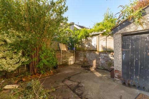 18 Barratt Street, Bristol, BS5 6DF