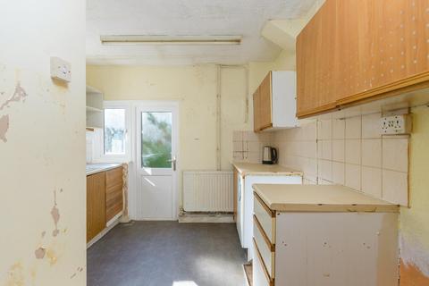 18 Barratt Street, Bristol, BS5 6DF