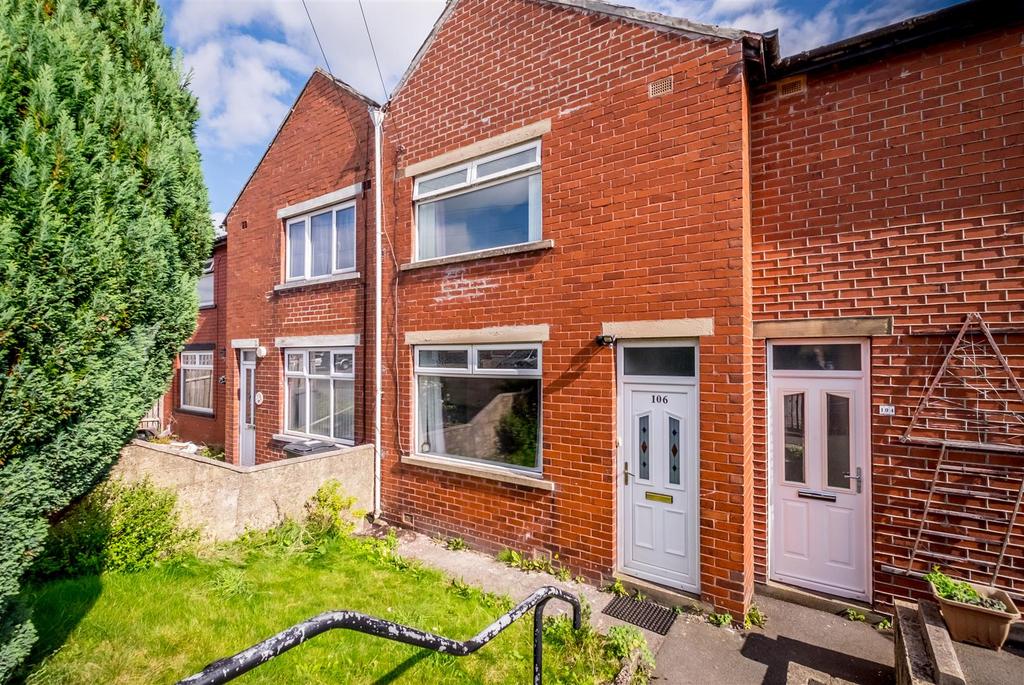 Sandhall Lane, Highroad Well, Halifax 2 bed terraced house £85,000