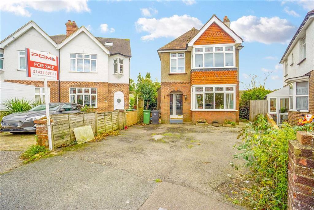 Blacklands Drive, Hastings, East Sussex 3 bed detached house £385,000