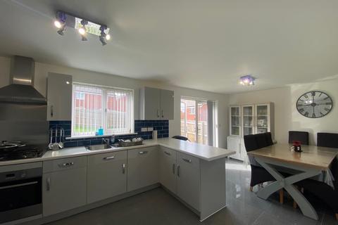 23 Shaw Close, Northampton, NN2 8FX