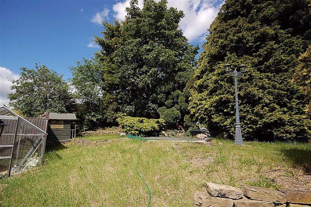 Lascelles Hall Road, Lascelles Hall... 2 bed cottage £179,950