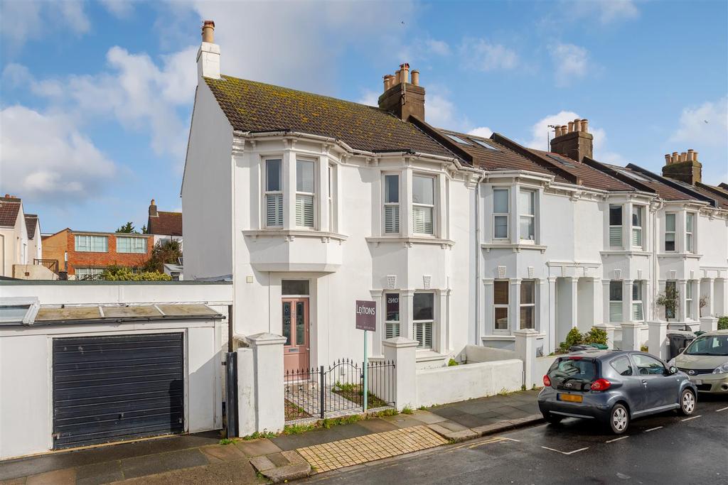 Coleridge Street, Hove 4 bed end of terrace house £650,000