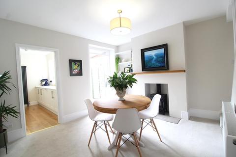 30 Albert Road, Harrogate, HG1 4HX