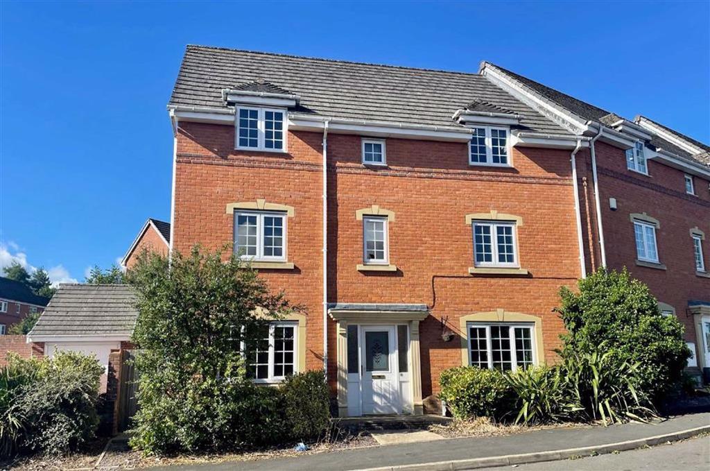 Bentley Drive, Oswestry, SY11 5 bed townhouse £1,100 pcm (£254 pw)
