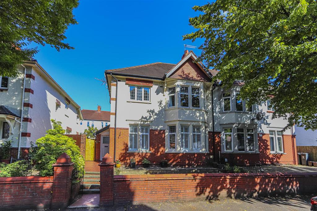 Colchester Avenue, Penylan, Cardiff 4 bed semidetached house £550,000