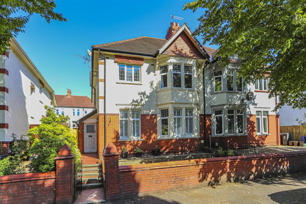 Colchester Avenue 5-1.jpg