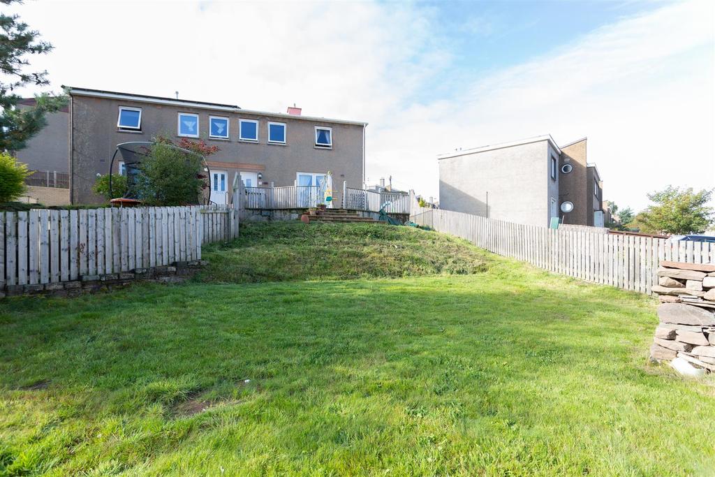 Dunsinane Drive, Perth 3 bed house £138,000