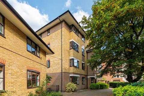 3 Sugar Loaf Walk, London, E2 0JQ