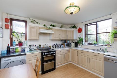 3 Sugar Loaf Walk, London, E2 0JQ