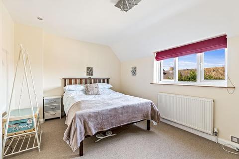 81 Abbots Walk, Wye, Ashford, TN25 5ES