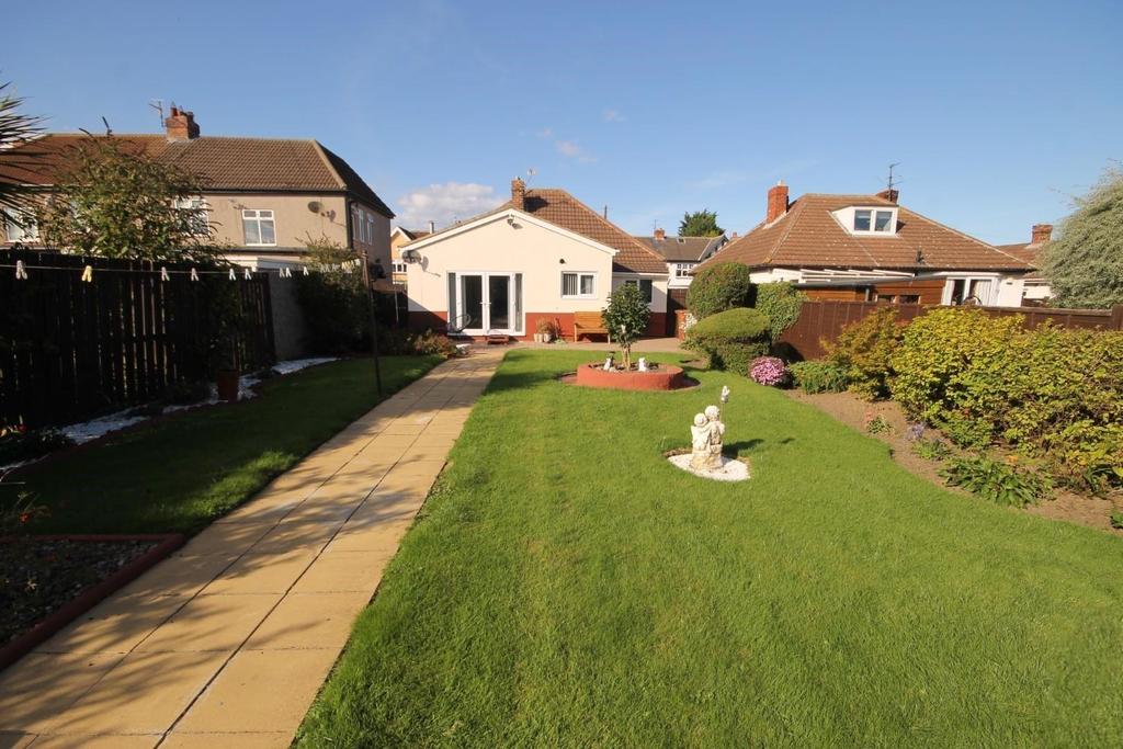 Greta Avenue, Hartlepool 2 bed detached bungalow £189,950
