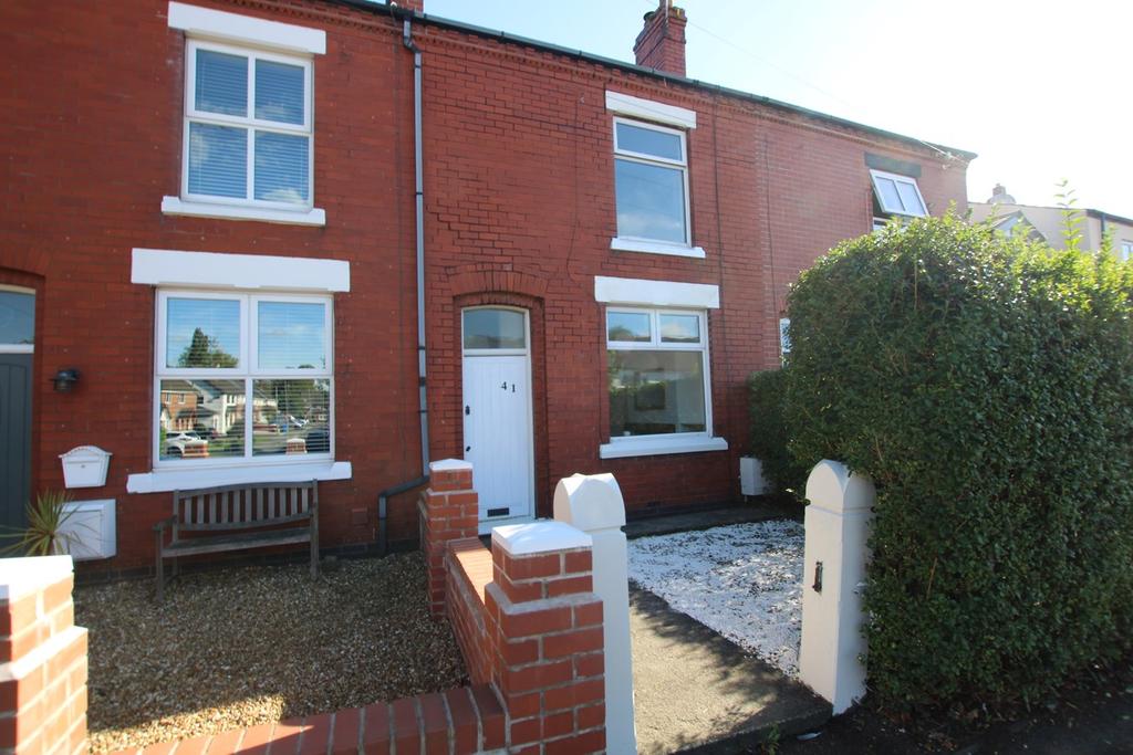 Wigshaw Lane, Culcheth, Warrington, WA3 2 bed terraced house £230,000