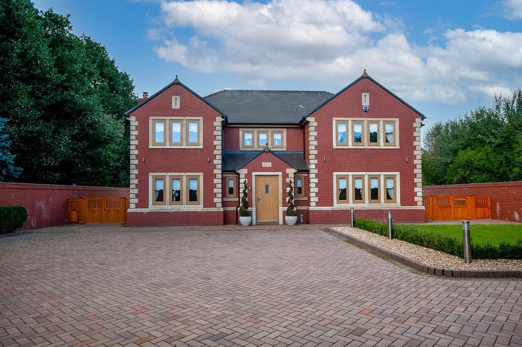 The Copse, Orrell, Wigan, WN5 4 bed detached house