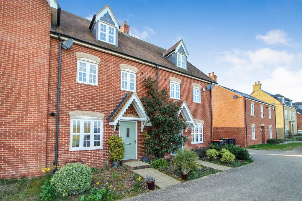 Stedeham Road, Great Denham, Bedford 4 bed townhouse £1,550 pcm (£358 pw)