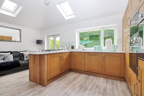 37 Carr Lane, Rawdon, Leeds, LS19 6PD