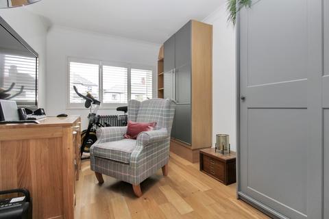 37 Carr Lane, Rawdon, Leeds, LS19 6PD