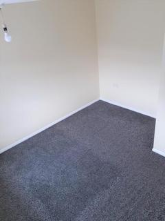 3 bedroom semi-detached house to rent, Herringthorpe Valley Rd, Rotherham, S65
