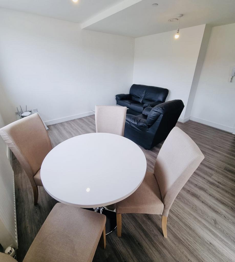 Apartment in Liverpool - View 3