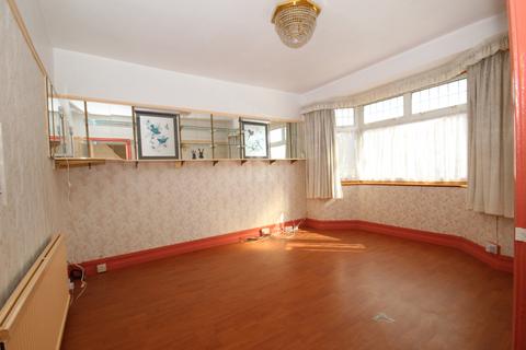 1 Woodrow Close, Perivale, Greenford, UB6 7HU