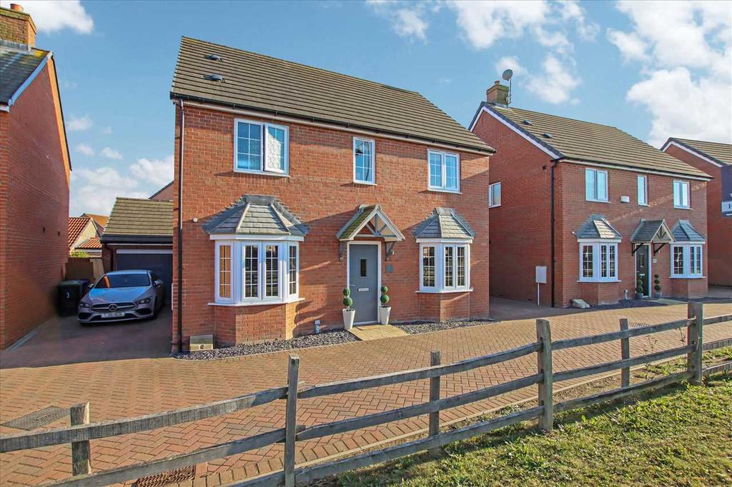 Honeysuckle Road, Witham St Hughs 4 bed detached house £290,000