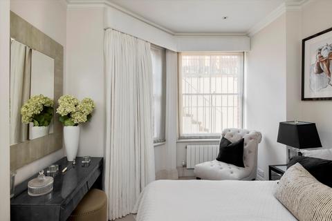 2 bedroom flat for sale, Cranley Gardens, South Kensington SW7